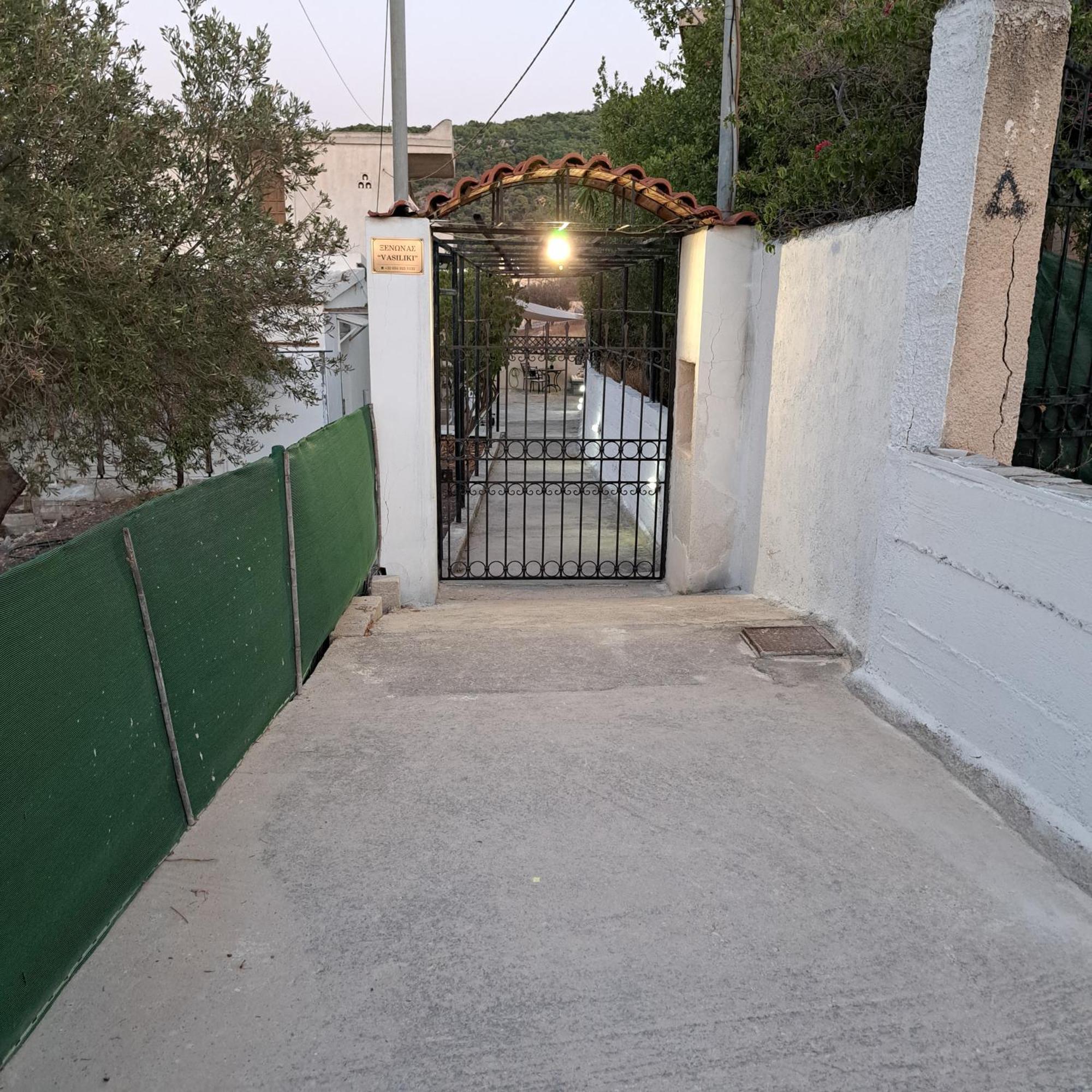 Ξενώνας Vasiliki Vathí Extérieur photo